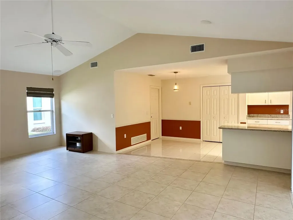 5024 Southern Pine Circle Venice FL 34293