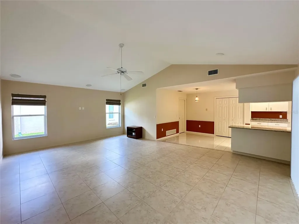 5024 Southern Pine Circle Venice FL 34293