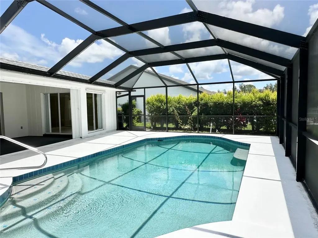 5024 Southern Pine Circle Venice FL 34293