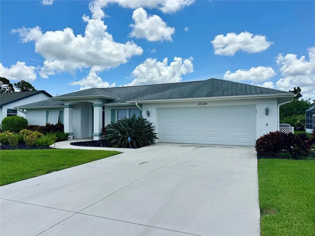 5024 Southern Pine Circle Venice FL 34293