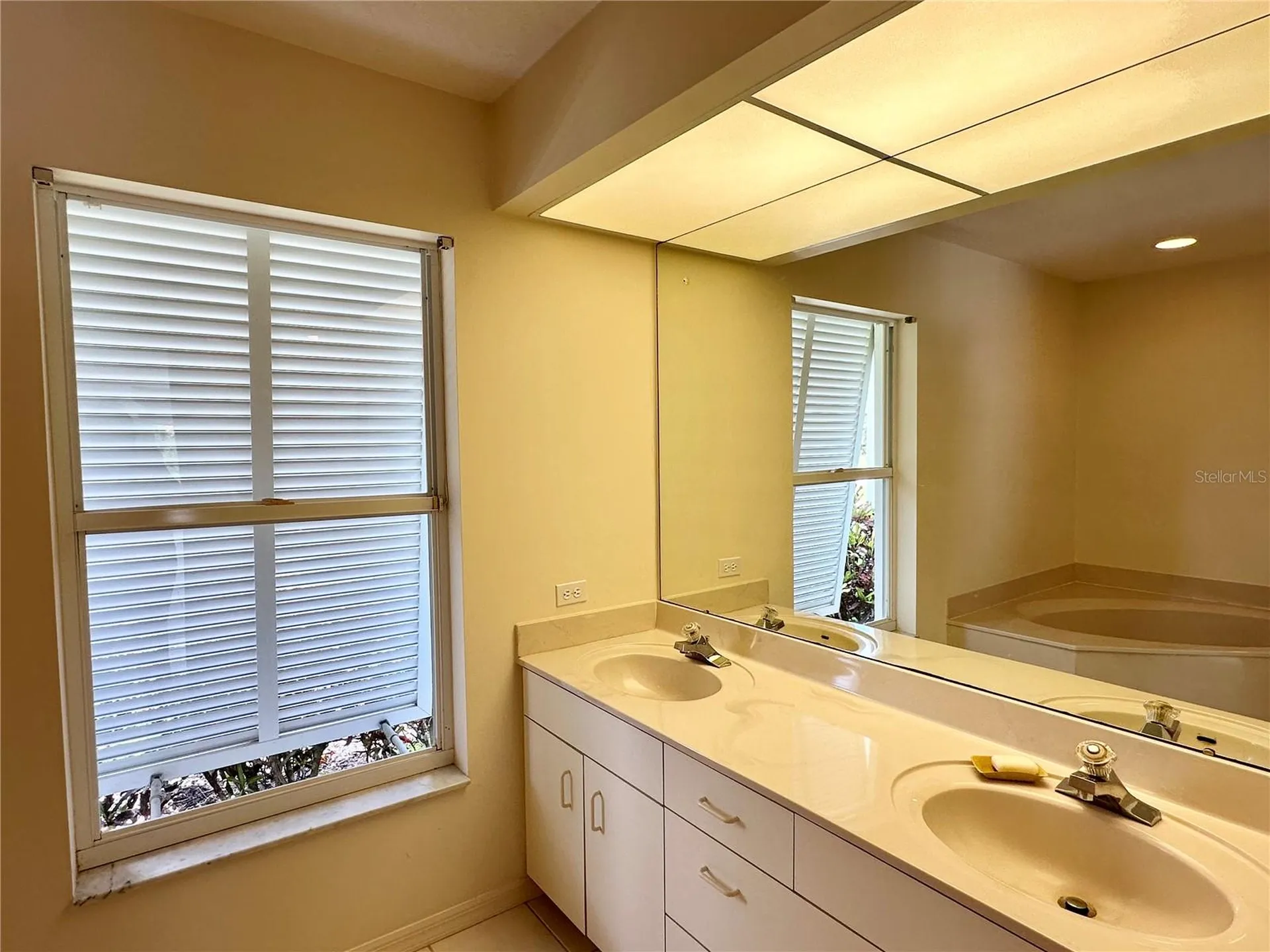 5024 Southern Pine Circle Venice FL 34293