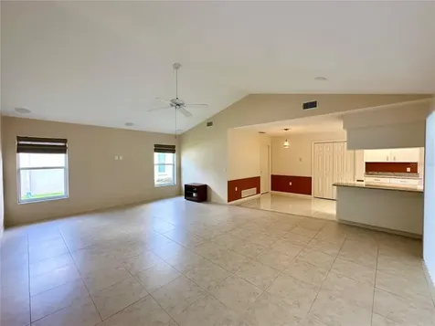 5024 Southern Pine Circle Venice FL 34293
