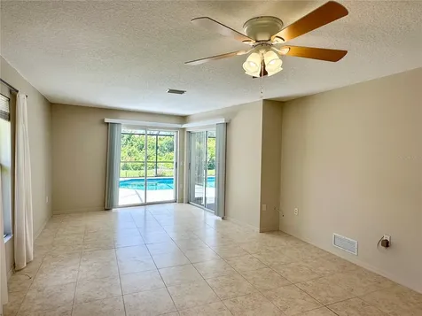 5024 Southern Pine Circle Venice FL 34293