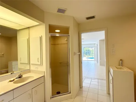 5024 Southern Pine Circle Venice FL 34293