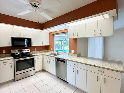 5024 Southern Pine Circle Venice FL 34293