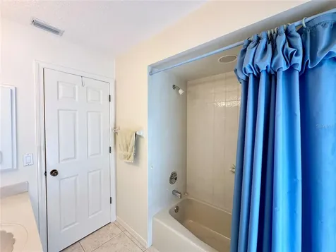 5024 Southern Pine Circle Venice FL 34293