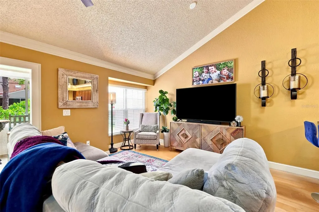673 Segovia Court NE St Petersburg FL 33703