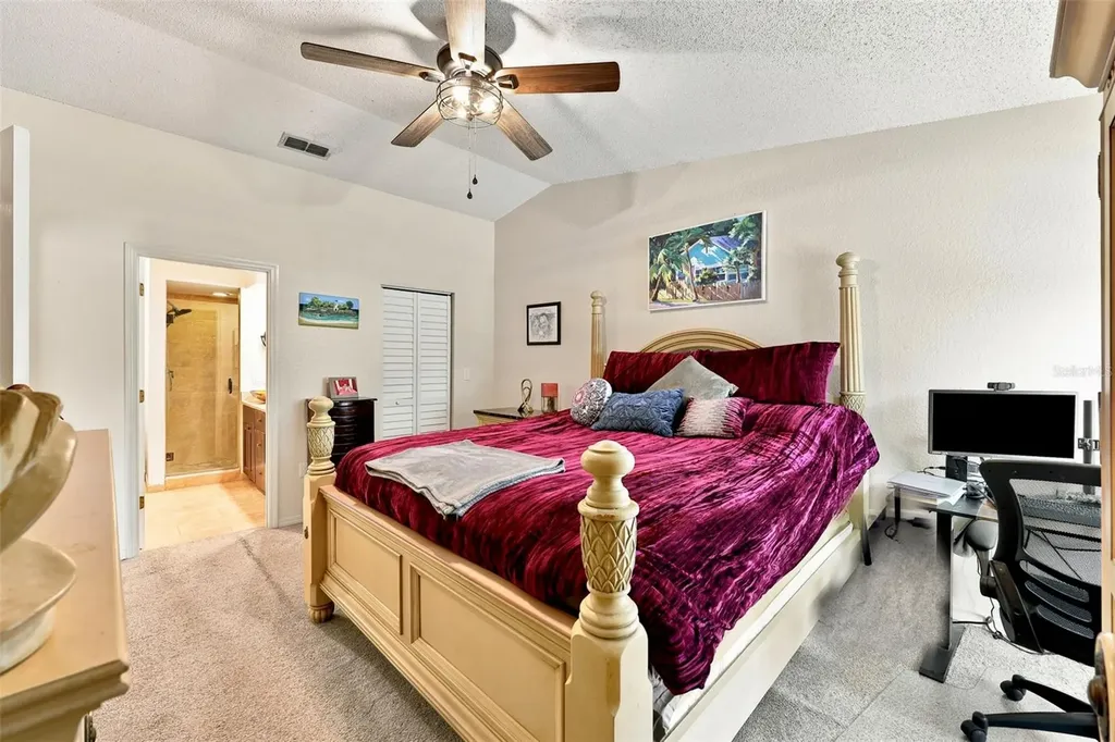 673 Segovia Court NE St Petersburg FL 33703