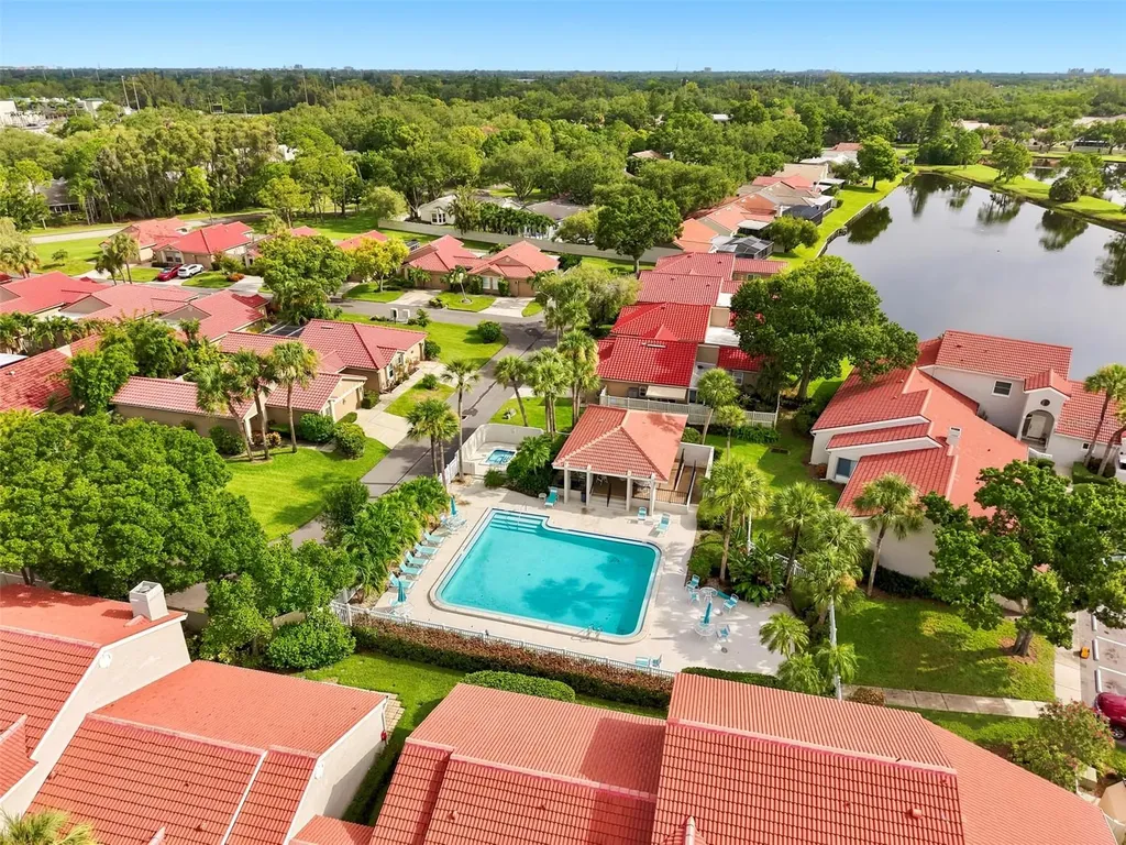673 Segovia Court NE St Petersburg FL 33703
