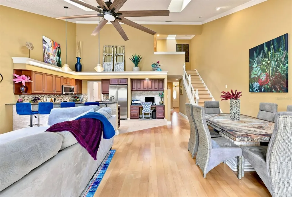 673 Segovia Court NE St Petersburg FL 33703