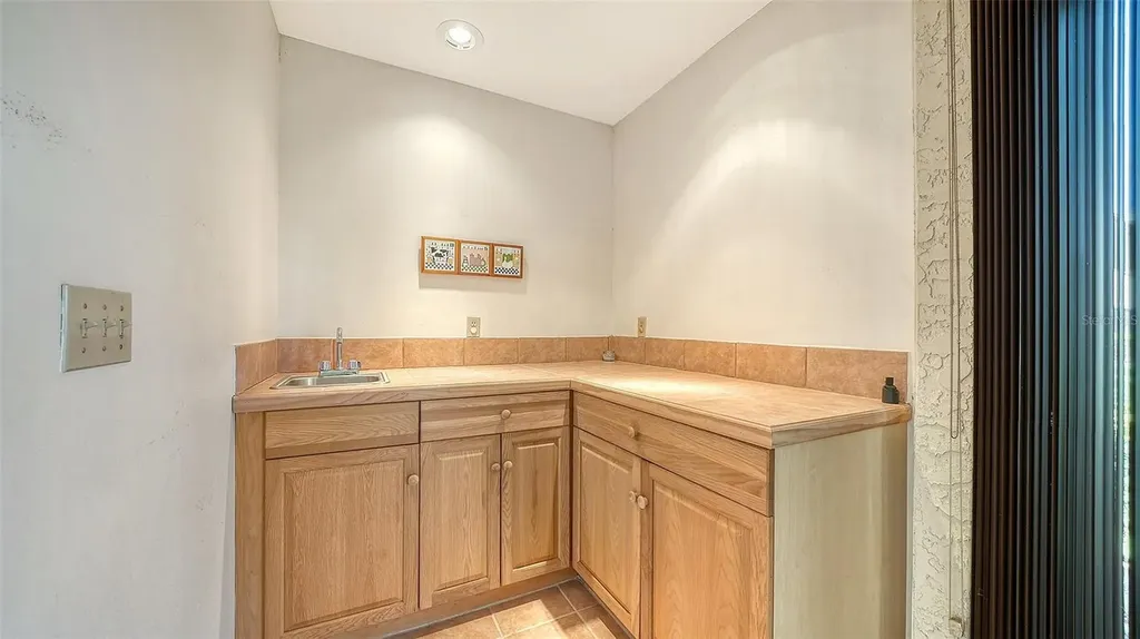 301 Timberlake Drive Bradenton FL 34210