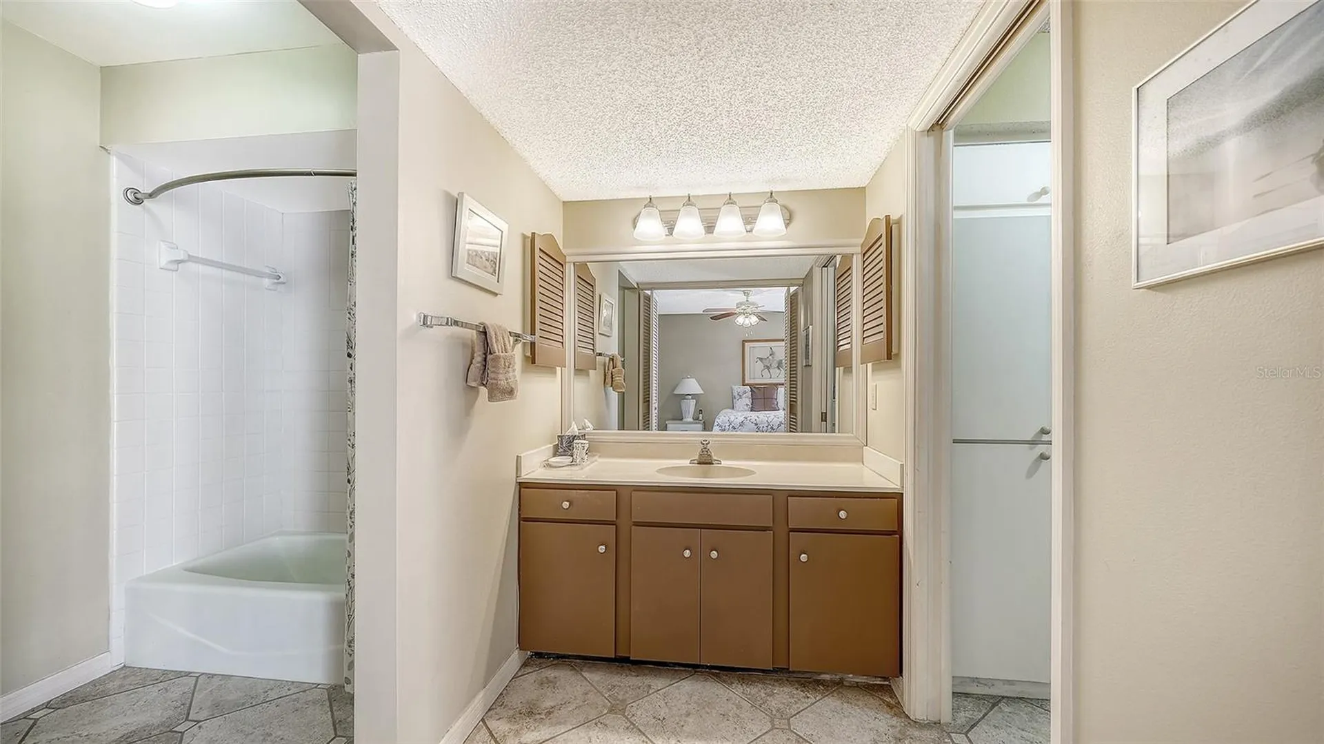 301 Timberlake Drive Bradenton FL 34210