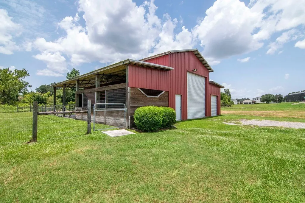 8703 Alafia Hills Drive Plant City FL 33567