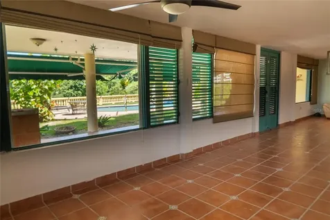 #12 Calle Central Hacienda Margarita Luquillo PR 00773
