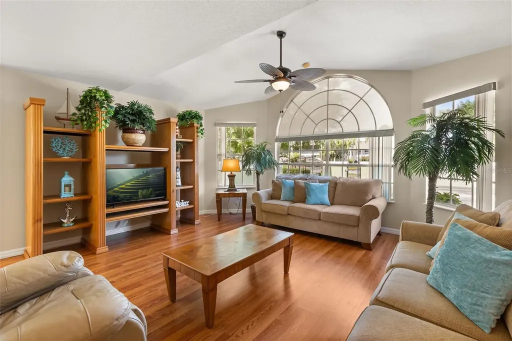 8707 Knightsbridge Court Kissimmee FL 34747