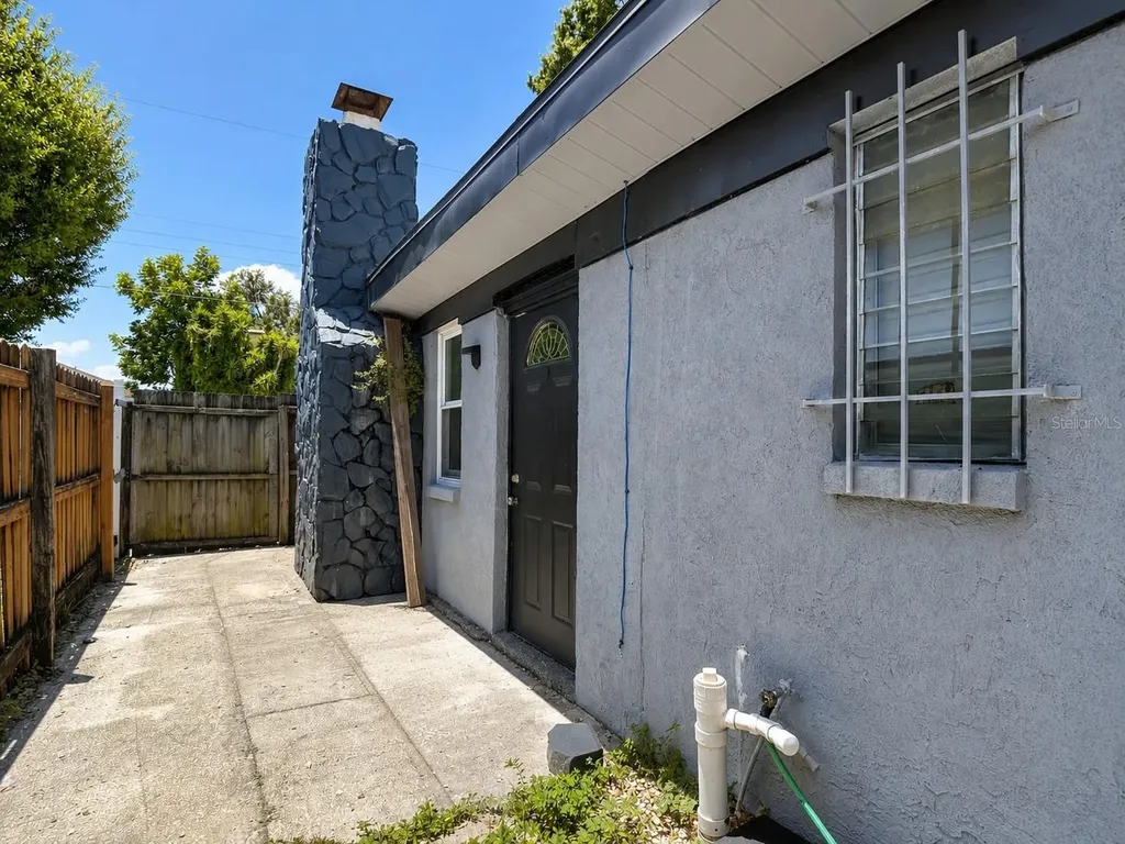 3313 W Kathleen Street Tampa FL 33607