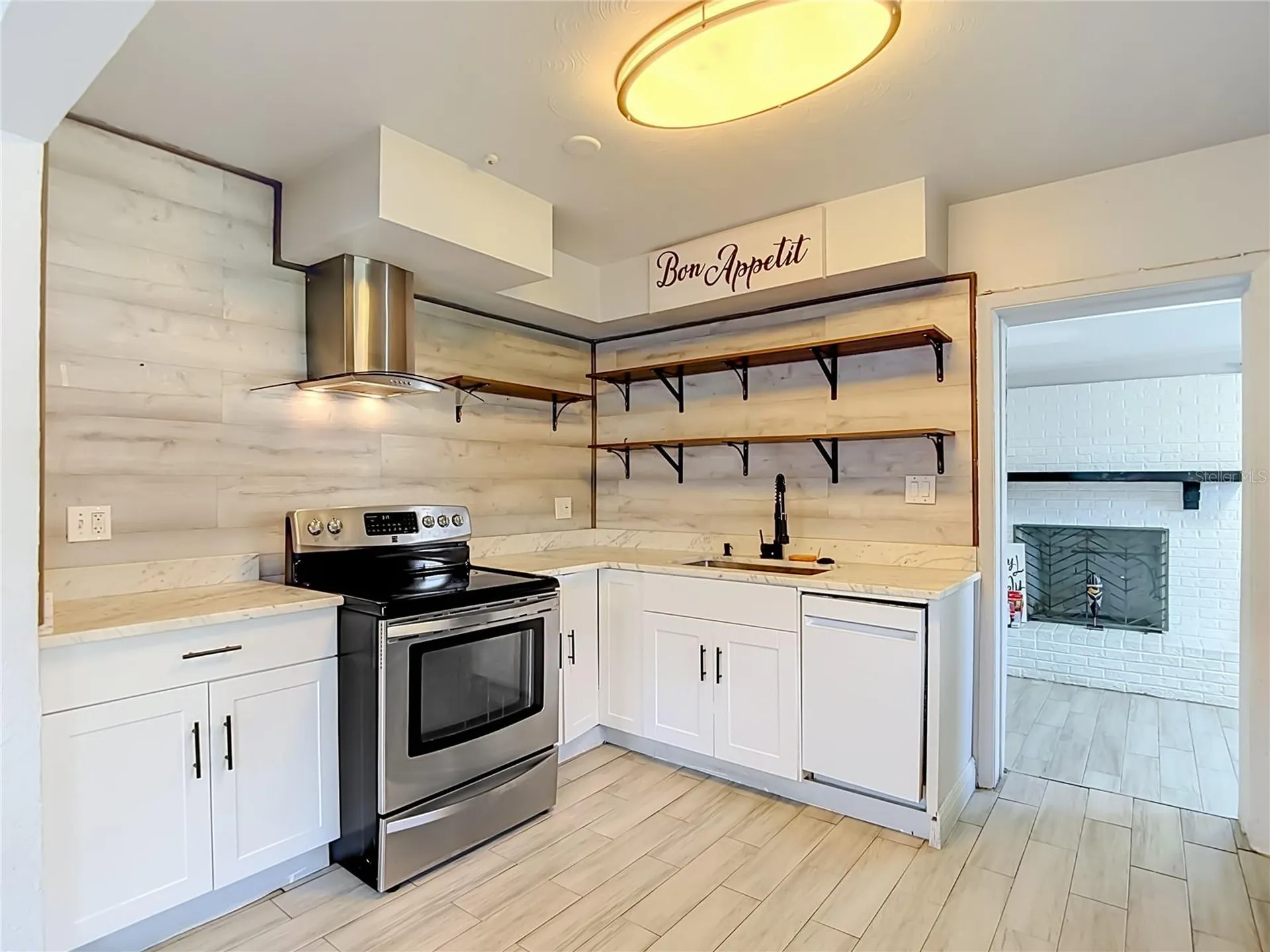 3313 W Kathleen Street Tampa FL 33607