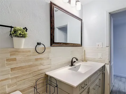 3313 W Kathleen Street Tampa FL 33607