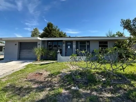 13516 Santa Rosa Avenue Port Charlotte FL 33981