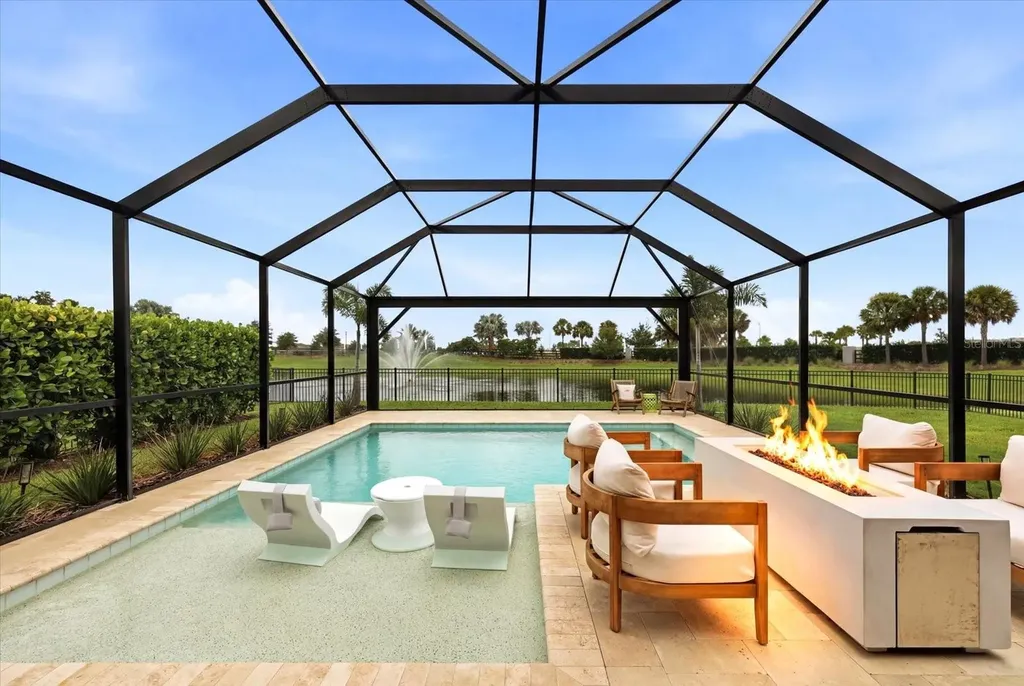 3283 Hilltop Circle Lakewood Ranch FL 34211
