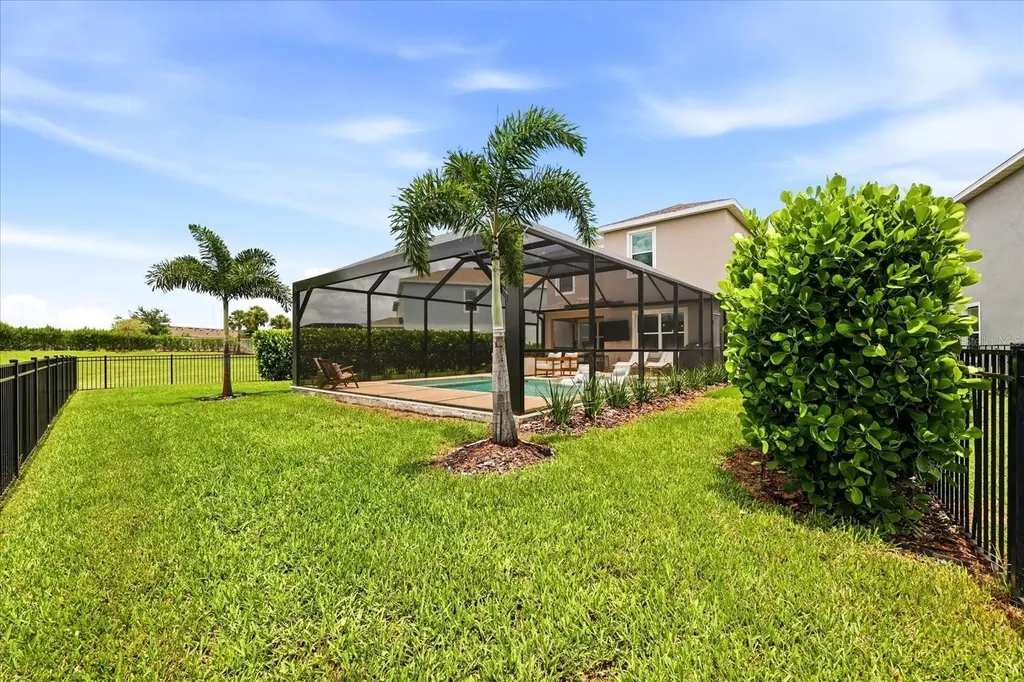 3283 Hilltop Circle Lakewood Ranch FL 34211