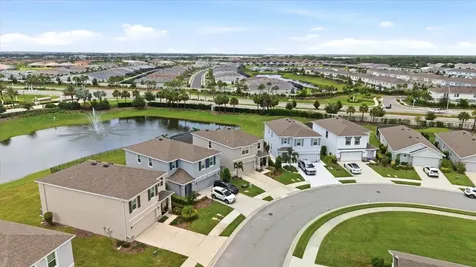 3283 Hilltop Circle Lakewood Ranch FL 34211