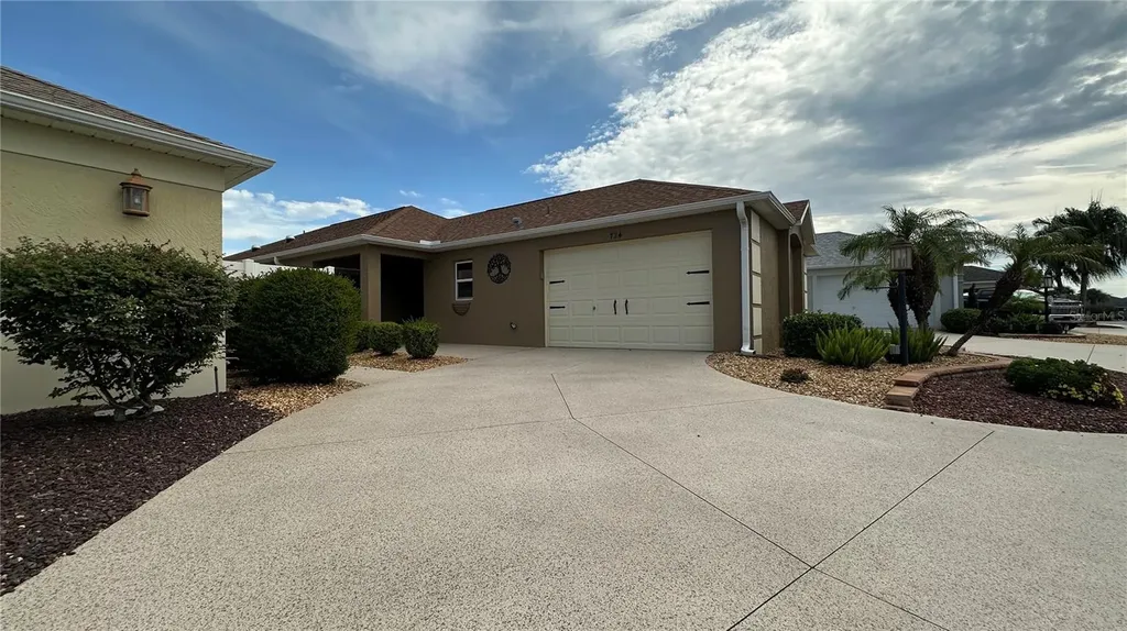 724 Yager Lane The Villages FL 32163
