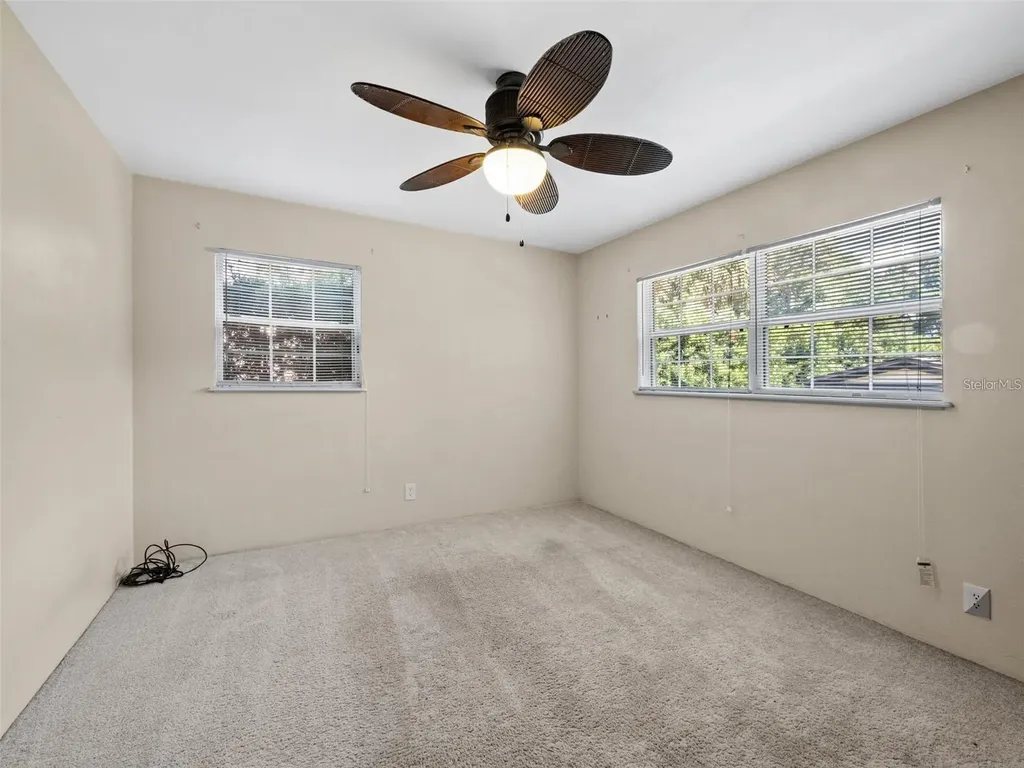 25519 Colmar Avenue Sorrento FL 32776