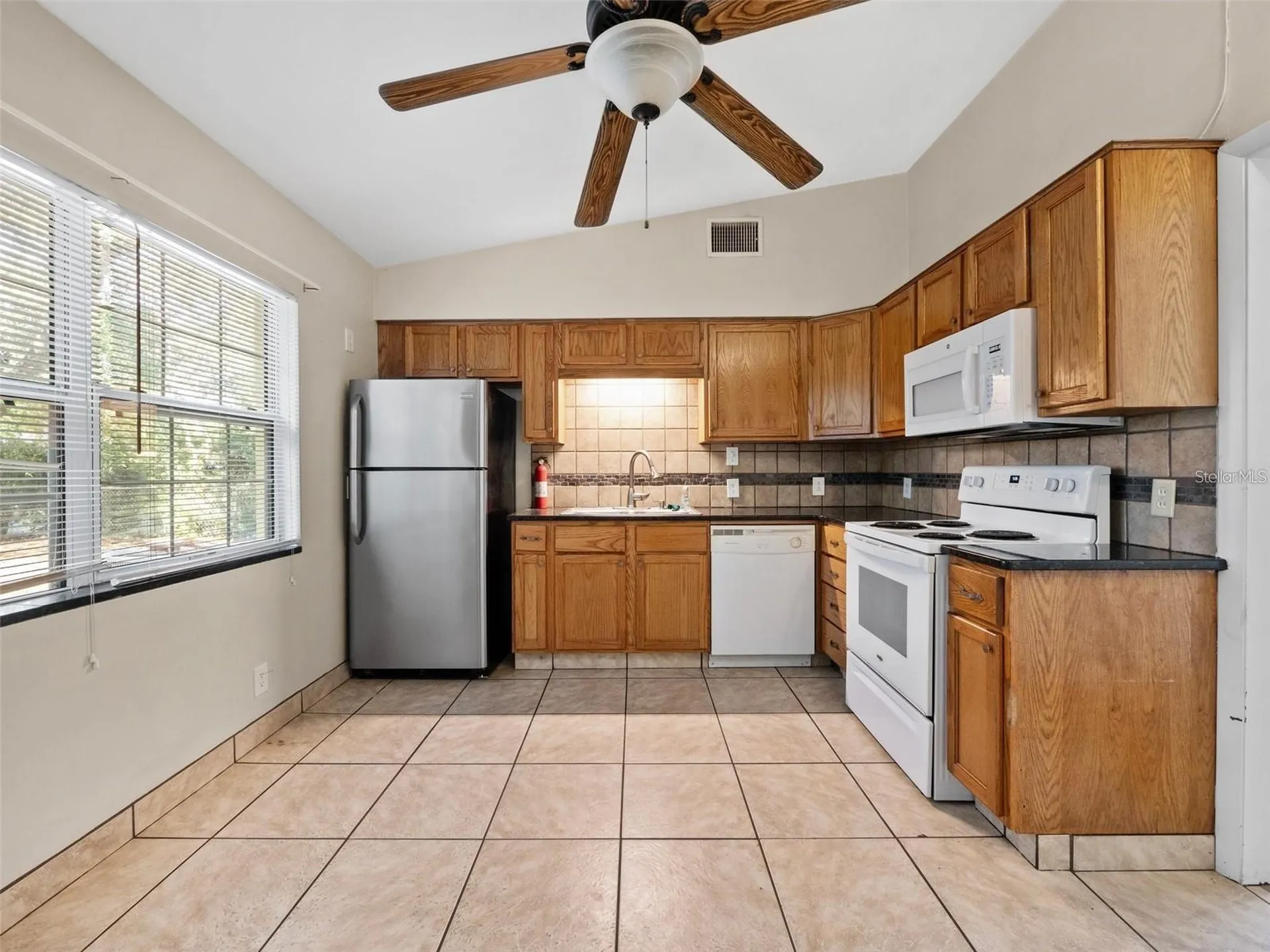 25519 Colmar Avenue Sorrento FL 32776