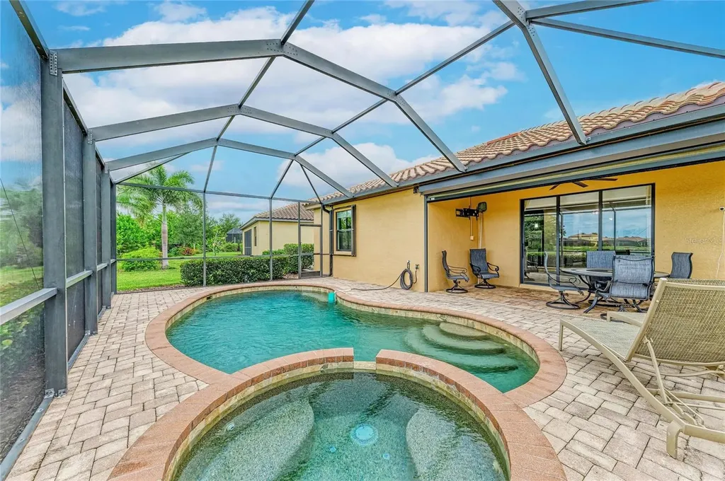 20211 Granlago Drive Venice FL 34293