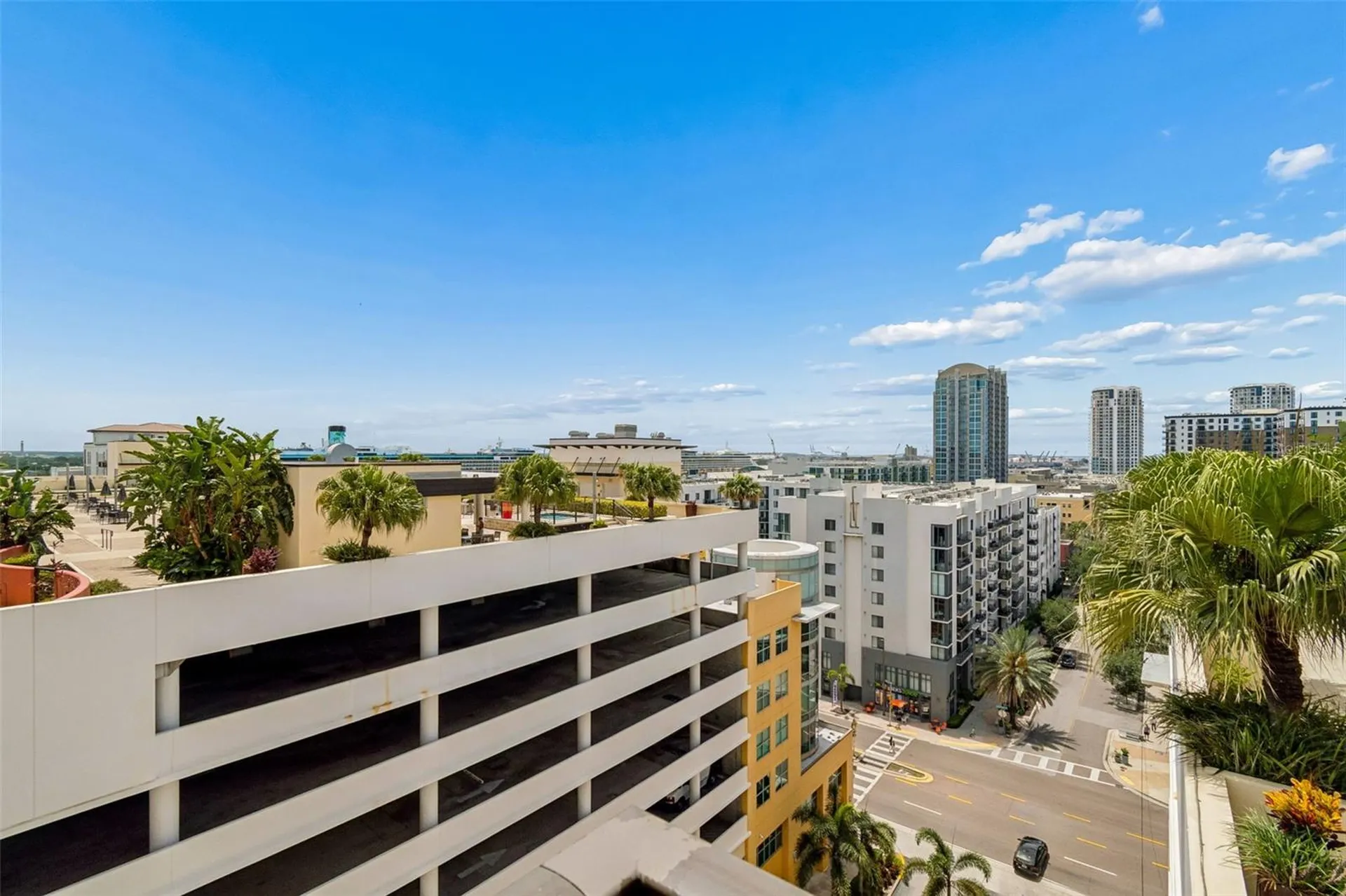 1120 E Kennedy Boulevard Tampa FL 33602