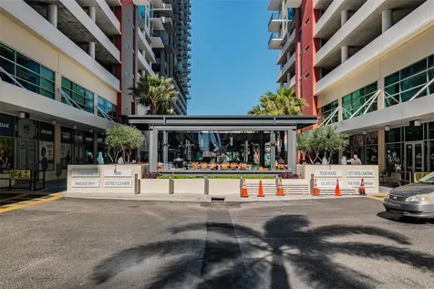 1120 E Kennedy Boulevard Tampa FL 33602