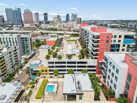 1120 E Kennedy Boulevard Tampa FL 33602