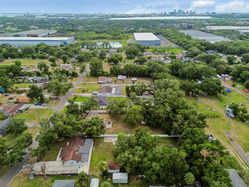5712 20th Avenue S Tampa FL 33619