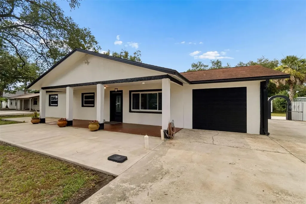 5712 20th Avenue S Tampa FL 33619