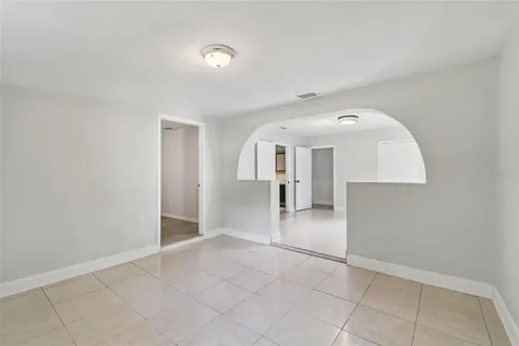 5712 20th Avenue S Tampa FL 33619