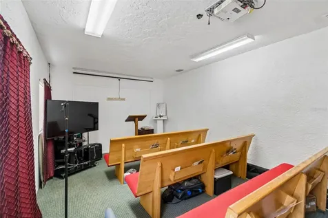 5712 20th Avenue S Tampa FL 33619