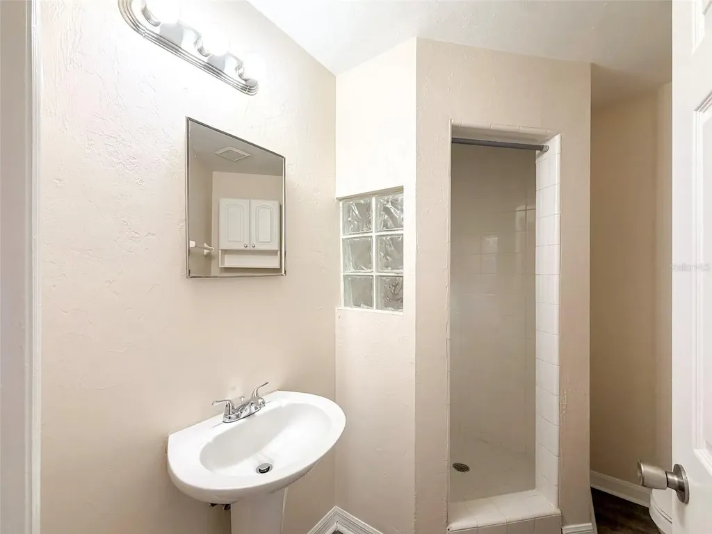 4003 SW 27th Street Gainesville FL 32608