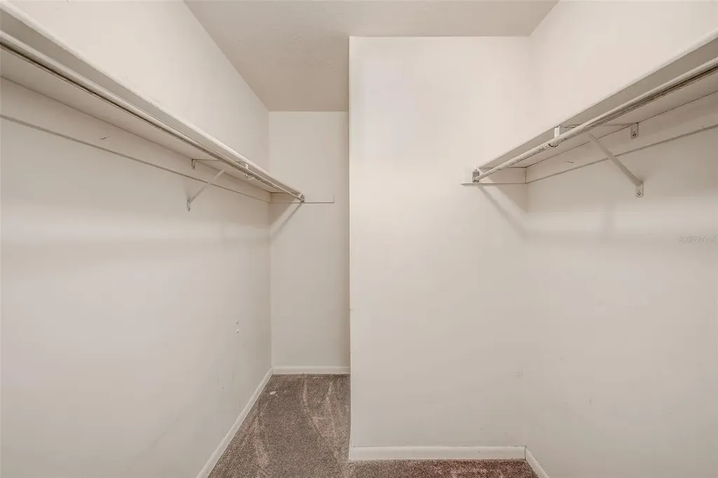 911 Woodcliff Avenue Tampa FL 33613