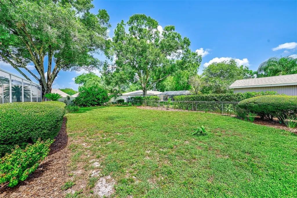 911 Woodcliff Avenue Tampa FL 33613