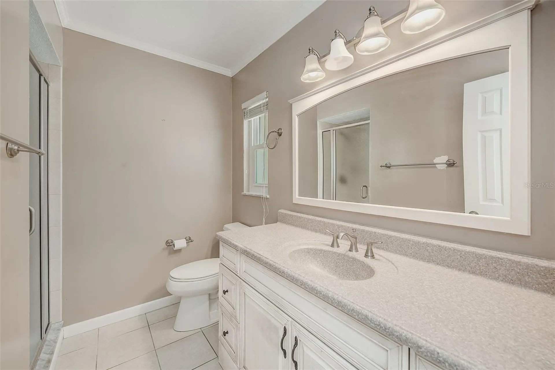 911 Woodcliff Avenue Tampa FL 33613