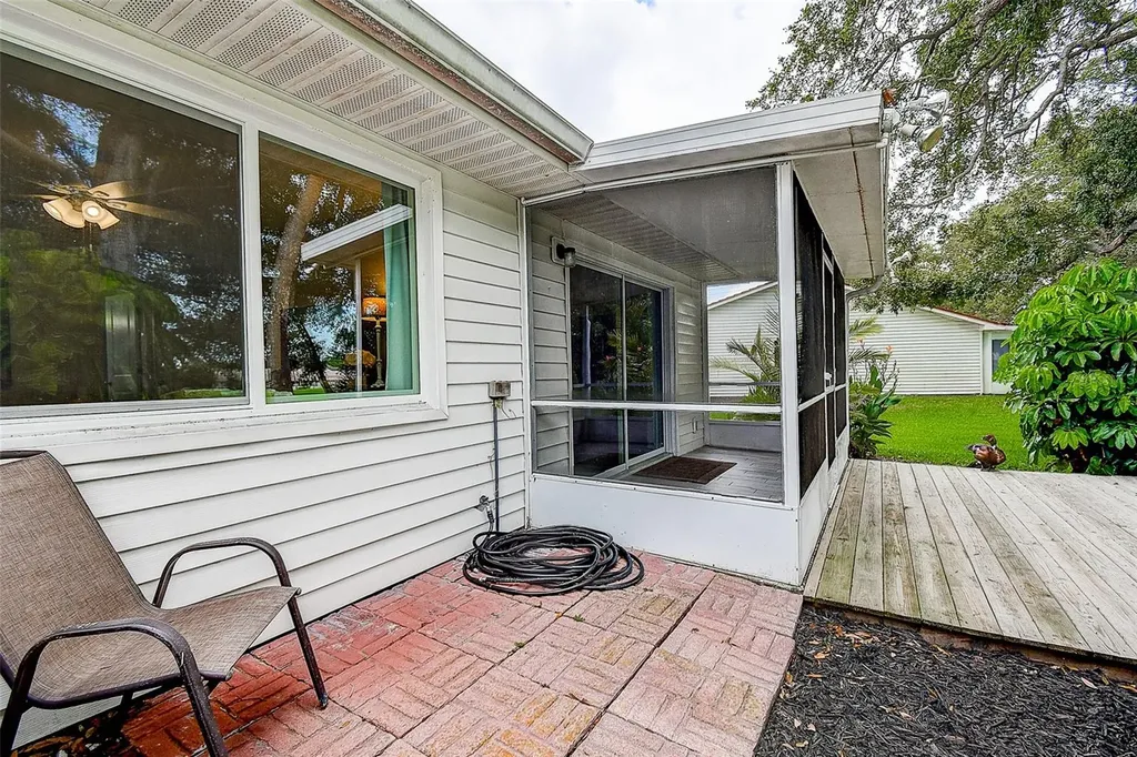 1439 Water View Drive W Largo FL 33771