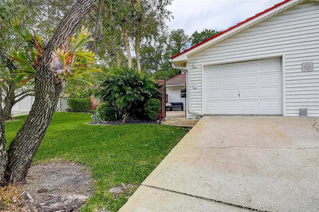 1439 Water View Drive W Largo FL 33771