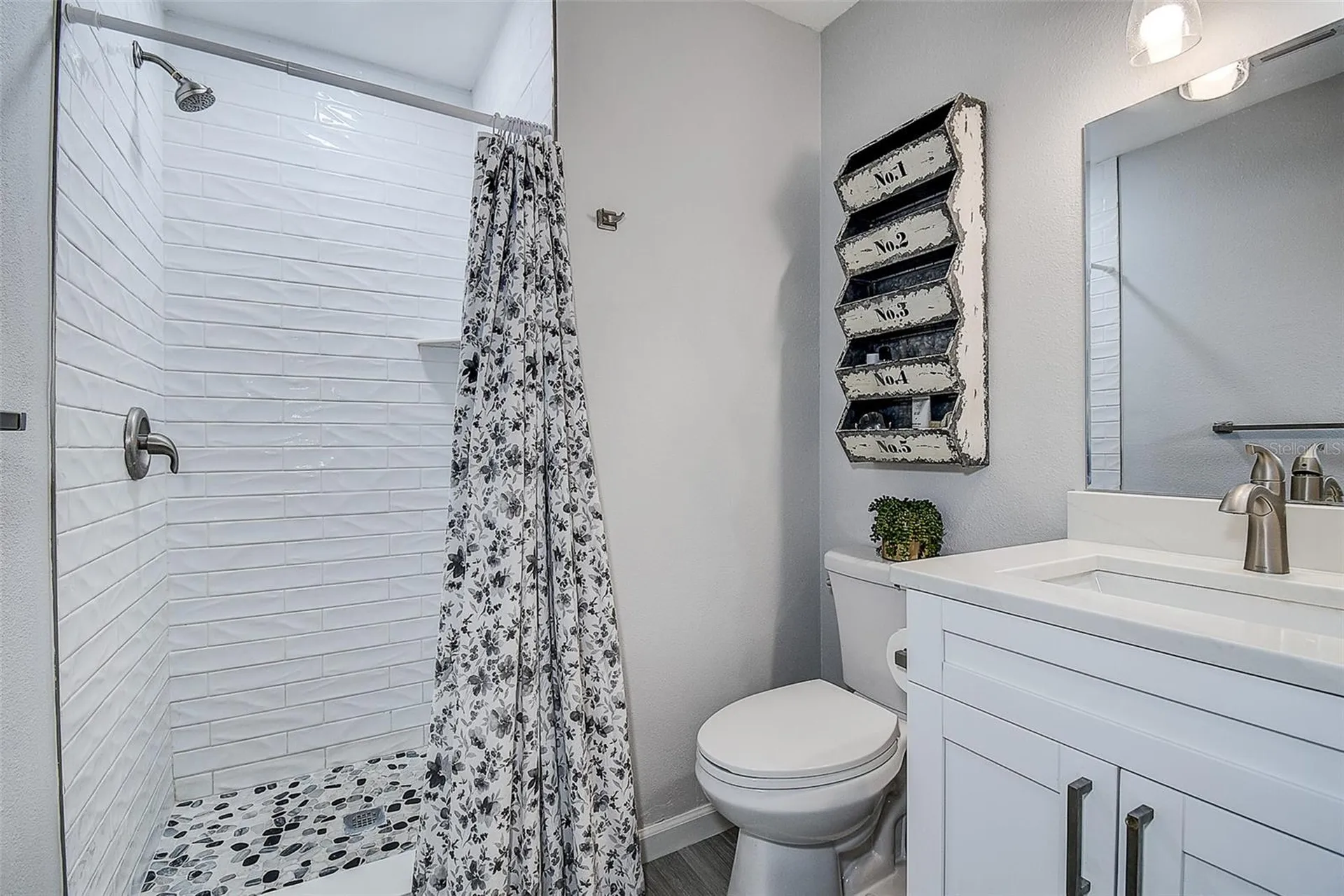 1439 Water View Drive W Largo FL 33771