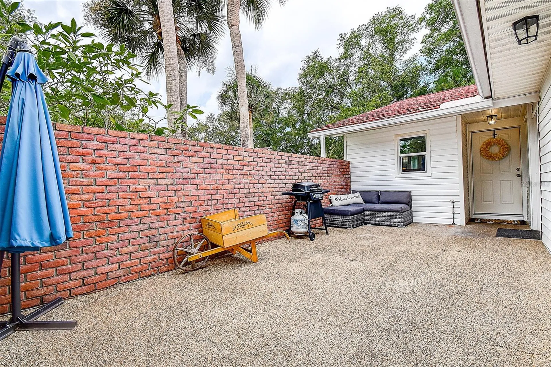 1439 Water View Drive W Largo FL 33771