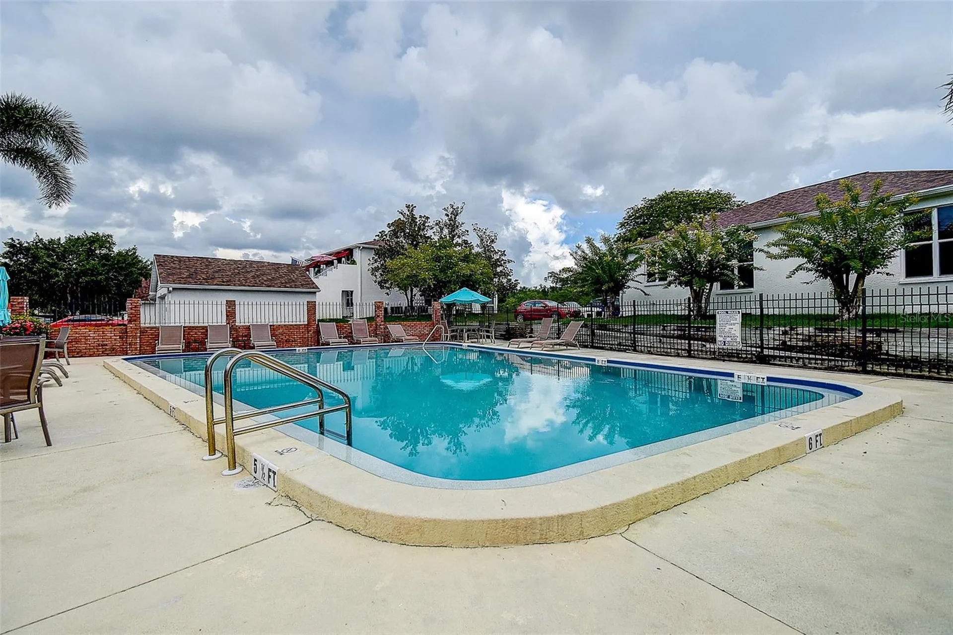 1439 Water View Drive W Largo FL 33771