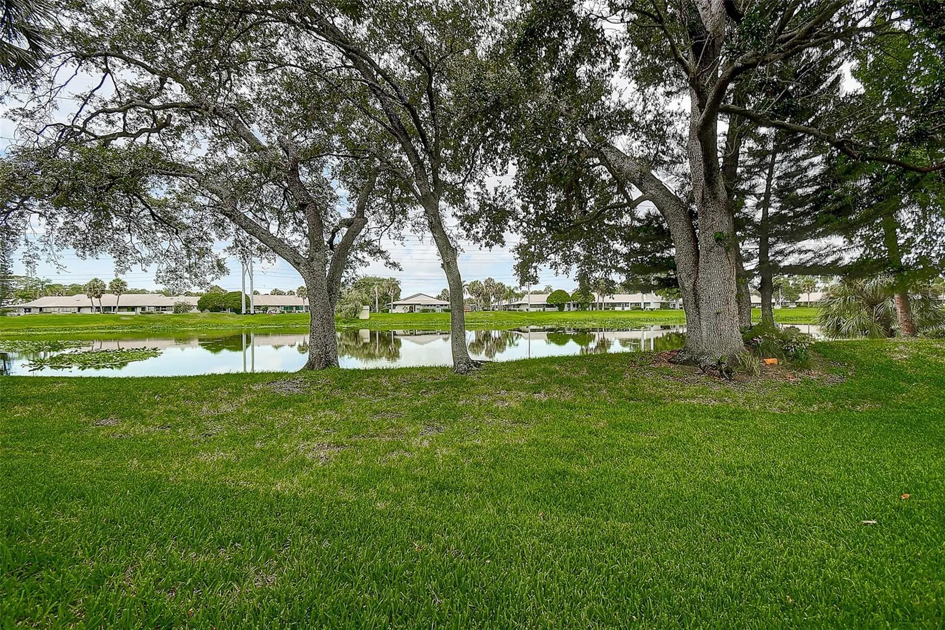 1439 Water View Drive W Largo FL 33771