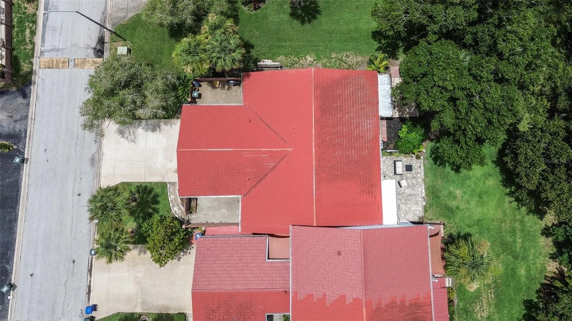 1439 Water View Drive W Largo FL 33771