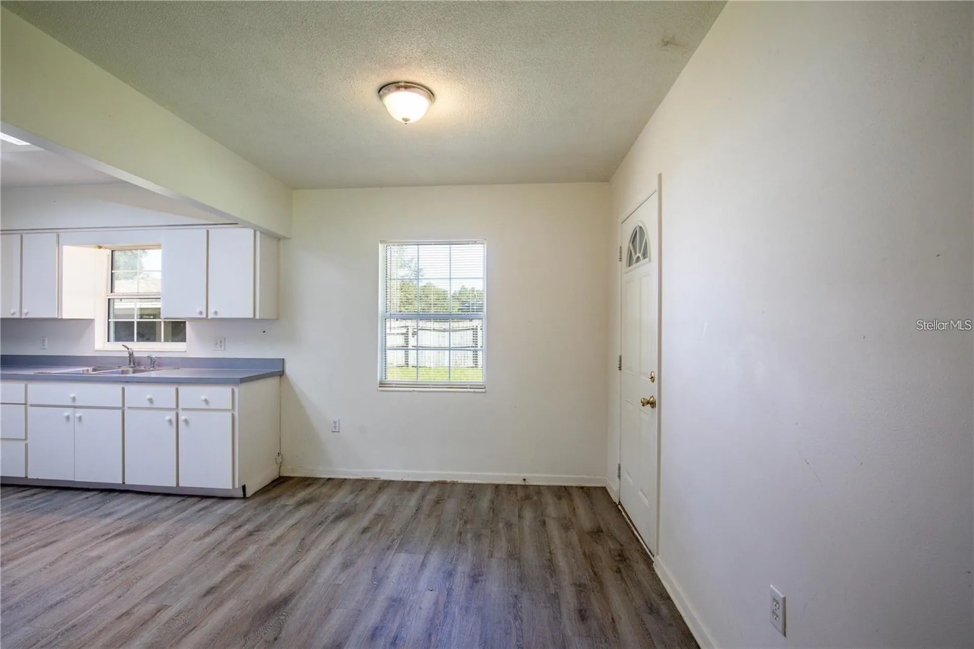 25525 Colmar Avenue Sorrento FL 32776