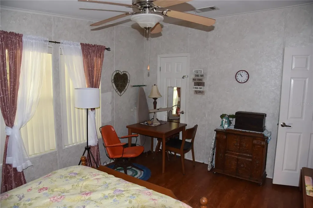6482 SE 55th Street Trenton FL 32693